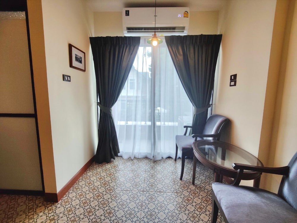 Baan Chao Khun Hotel — Hotel rooms in Bangkok, Bangkok