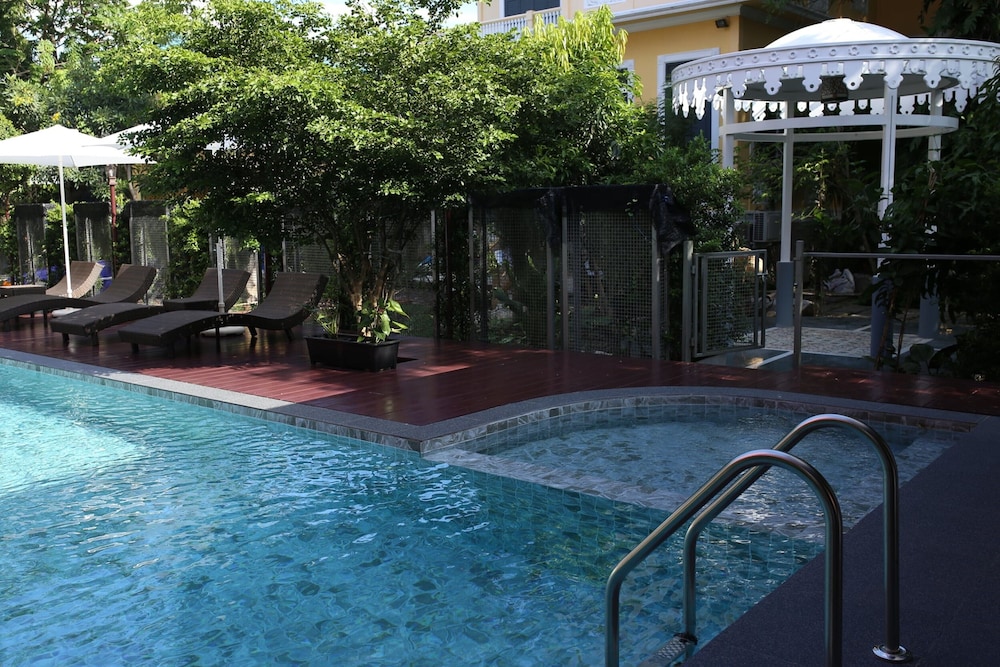 Baan Chao Khun Hotel — Swimming pool in Bangkok, Bangkok