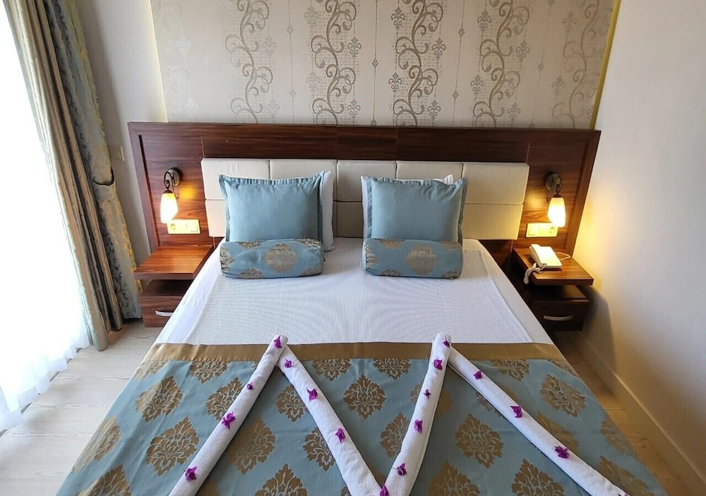 Maya World Park — Hotel rooms in Belek