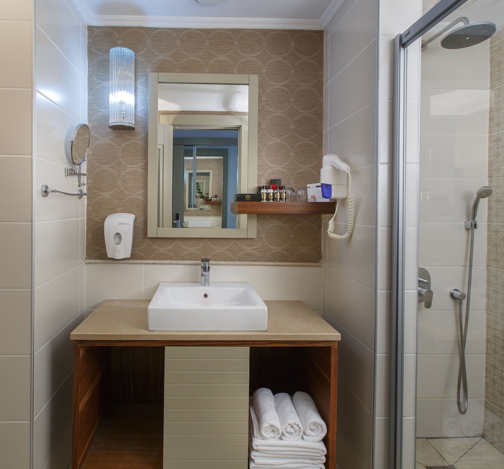 Side Crown Palace Ultra All Inclusive — Hotel rooms in Side