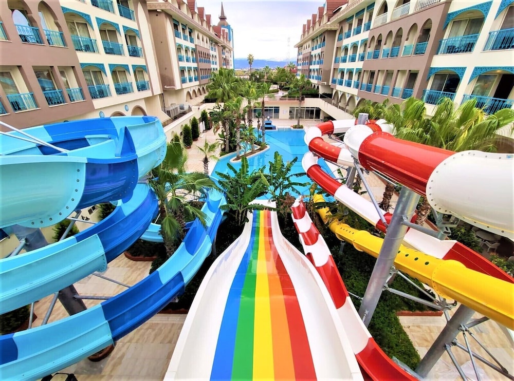 Side Crown Palace Ultra All Inclusive — Attractions for children in Side