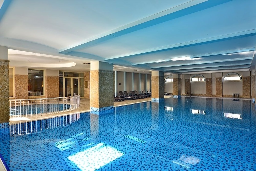 Side Crown Palace Ultra All Inclusive — Swimming pool in Side