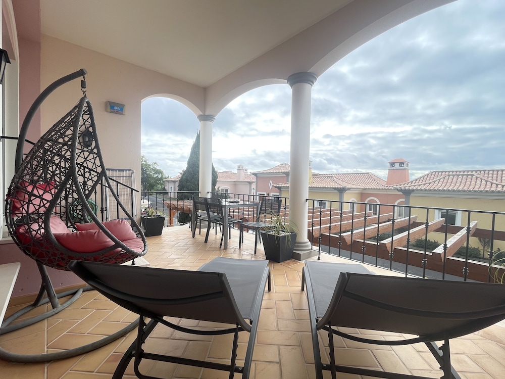 Sea and Sun 4 You - Palheiro Village — Hotel building in Funchal, Madeira