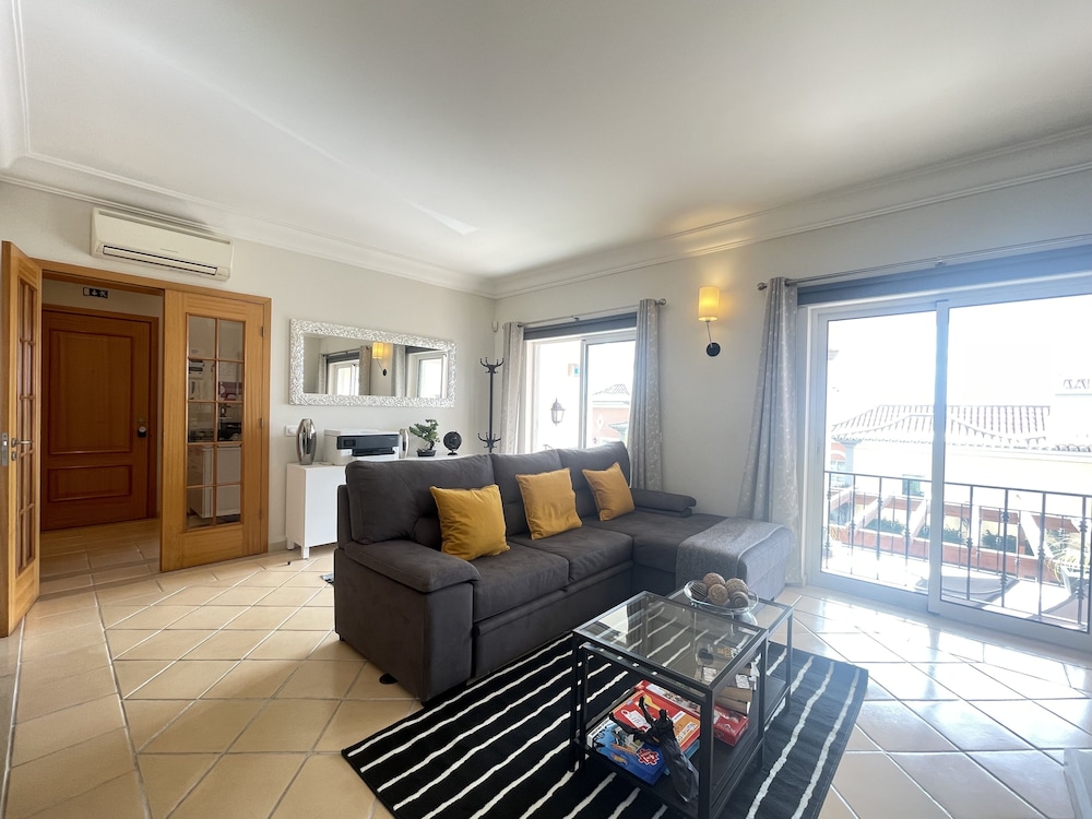 Sea and Sun 4 You - Palheiro Village — Hotel rooms in Funchal, Madeira