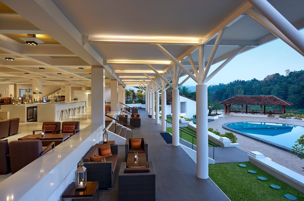 Cinnamon Citadel Kandy — Restaurant & bars in Kandy