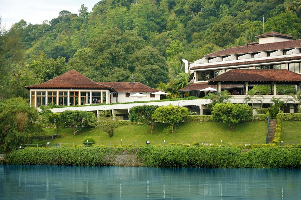 Cinnamon Citadel Kandy — Hotel building in Kandy