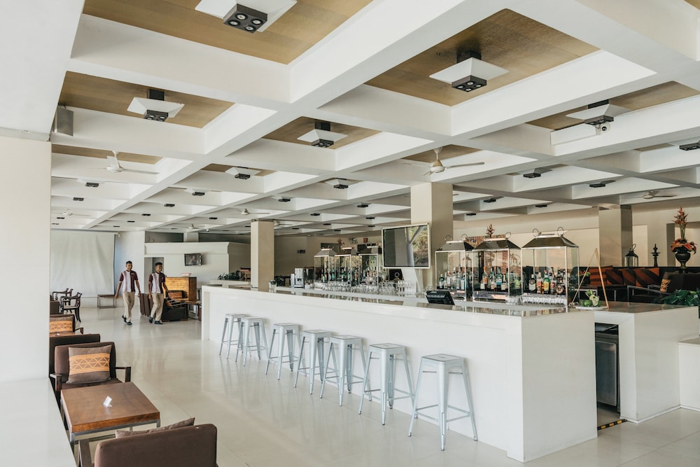 Cinnamon Citadel Kandy — Restaurant & bars in Kandy