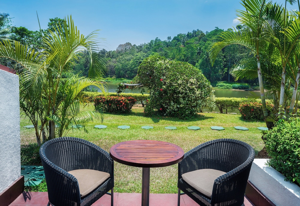Cinnamon Citadel Kandy — Restaurant & bars in Kandy