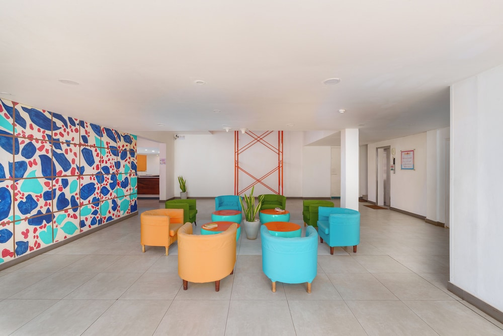 Hotel J Negombo — Hotel building in Negombo, Western Province