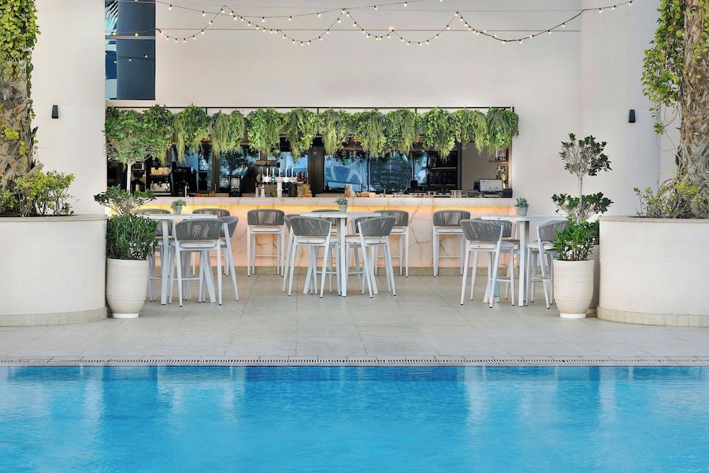 The First Collection Business Bay, Dubai, a Tribute Portfolio Hotel — Restaurant & bars in Dubai