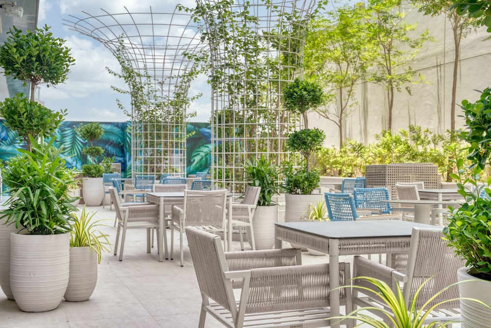 The First Collection Business Bay, Dubai, a Tribute Portfolio Hotel — Restaurant & bars in Dubai