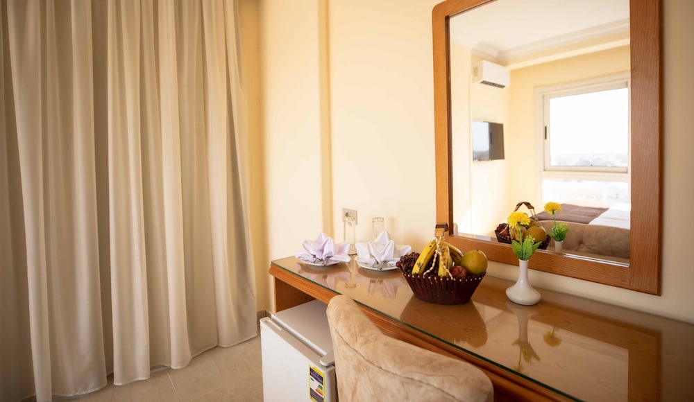 Palm Inn Hotel Hurghda — Rooms in Hurghada, Red Sea