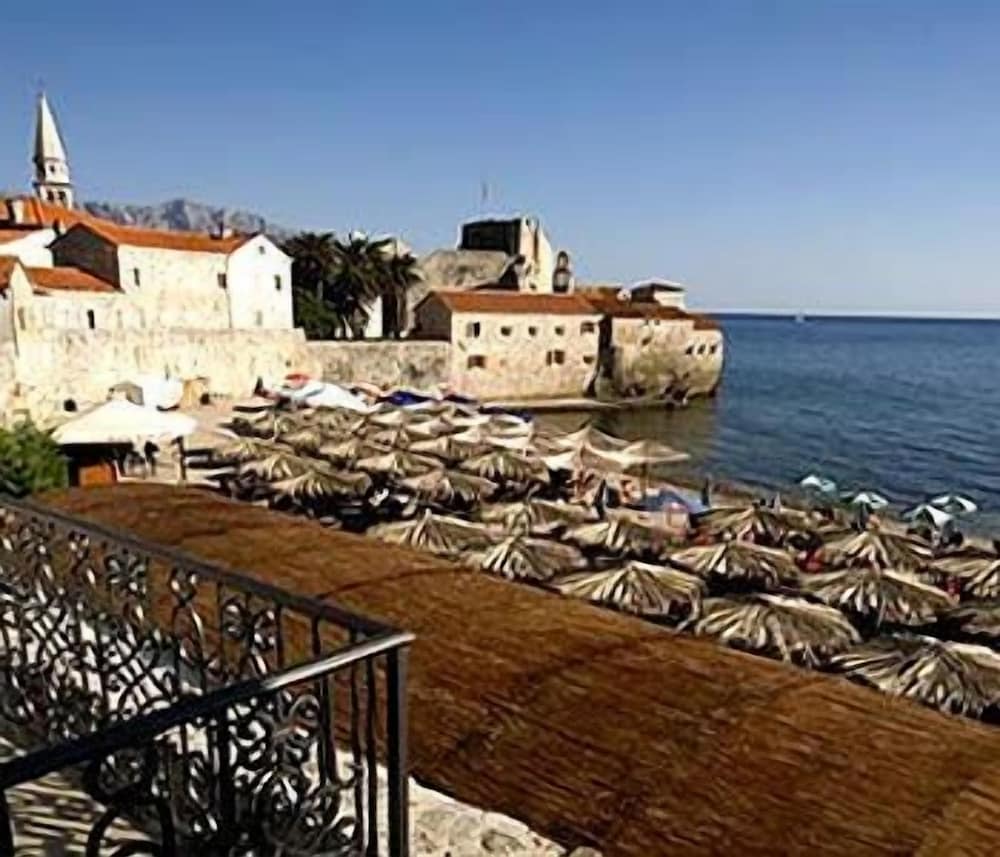 Astoria Hotel Budva - Montenegro - zdjęcie 2
