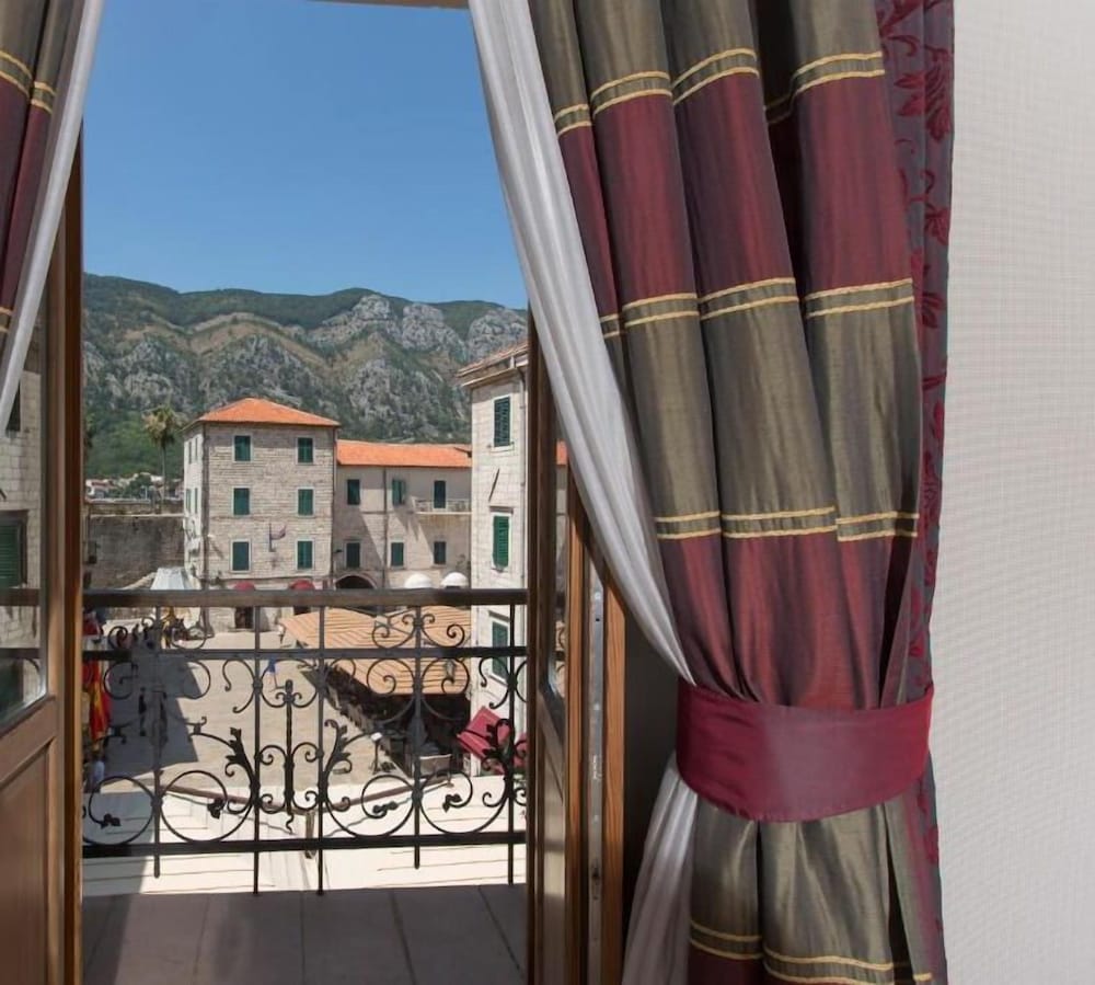 Hotel Vardar Kotor - zdjęcie 4