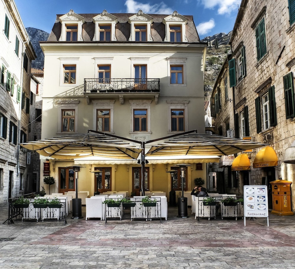 Hotel Vardar Kotor - zdjęcie 2