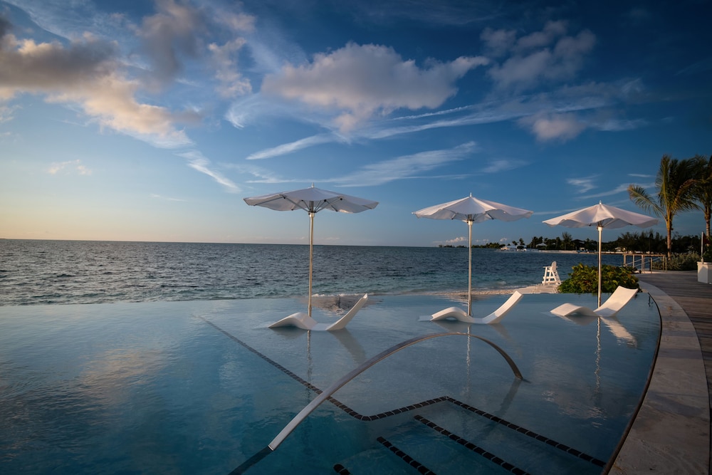 Goldwynn Resort & Residences — Swimming pool in Nassau, New Providence