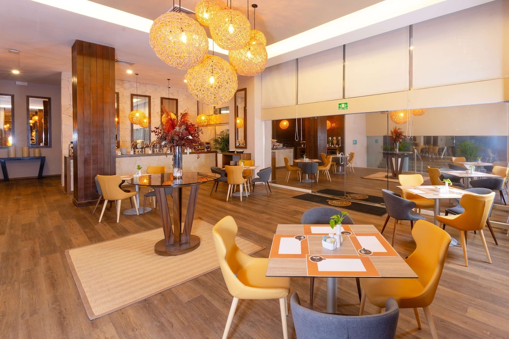 Smart Cancun The Urban Oasis — Restaurant & bars in Cancun, Quintana Roo