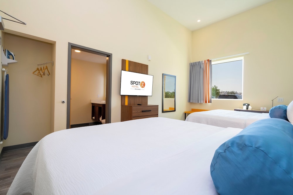 SPOT X Hotel Orlando/Intl Dr by The Red Collection — Hotel rooms in Orlando, Florida