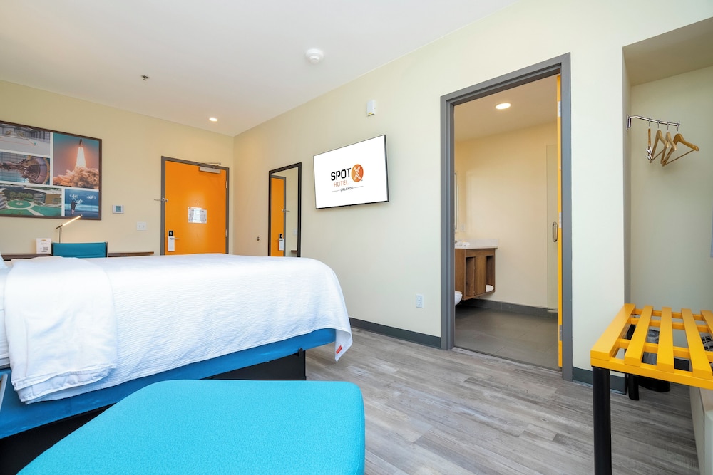 SPOT X Hotel Orlando/Intl Dr by The Red Collection — Hotel rooms in Orlando, Florida