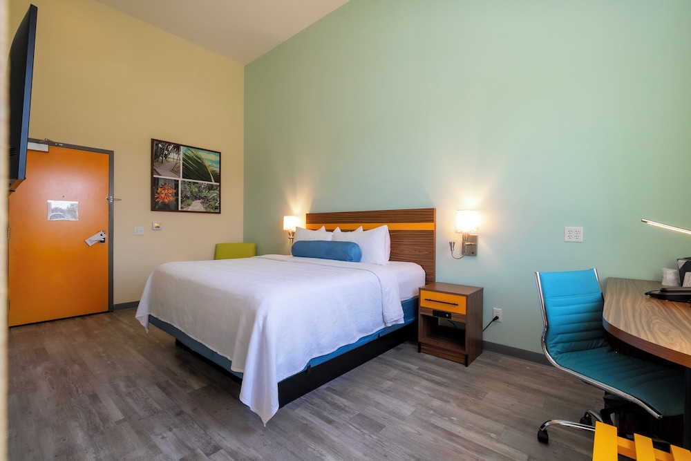 SPOT X Hotel Orlando/Intl Dr by The Red Collection — Hotel rooms in Orlando, Florida
