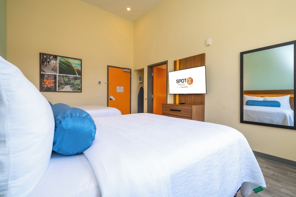 SPOT X Hotel Orlando/Intl Dr by The Red Collection — Hotel rooms in Orlando, Florida