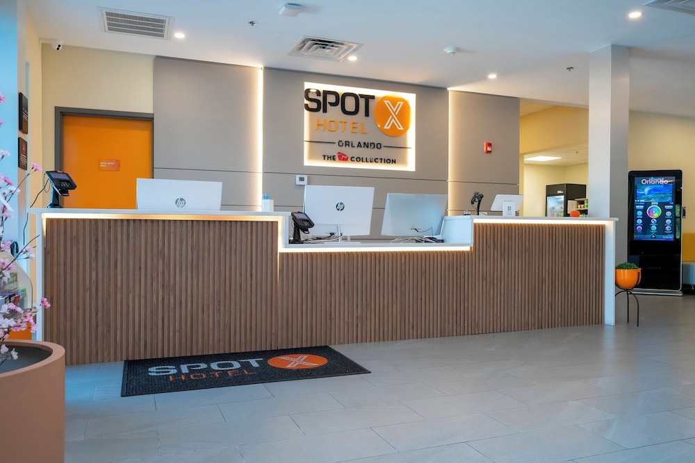SPOT X Hotel Orlando/Intl Dr by The Red Collection — Hotel building in Orlando, Florida