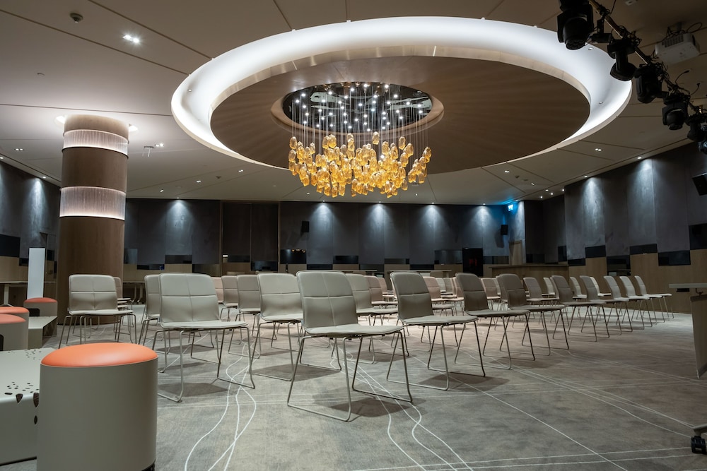 Melas Hotel Istanbul — Restaurant & bars in Istanbul, Istanbul