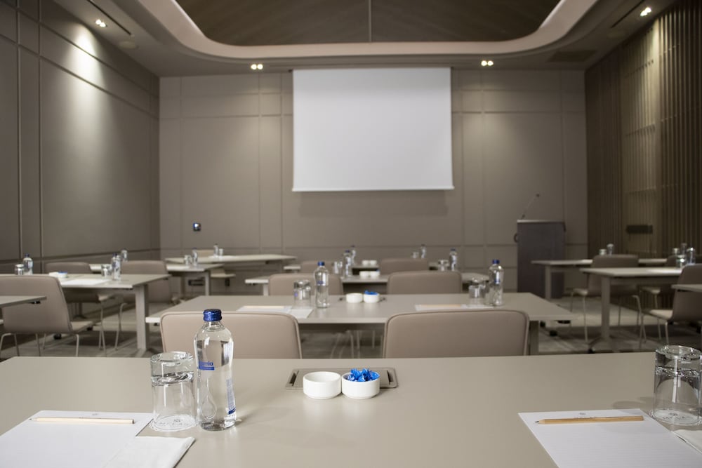Melas Hotel Istanbul — Hotel building in Istanbul, Istanbul