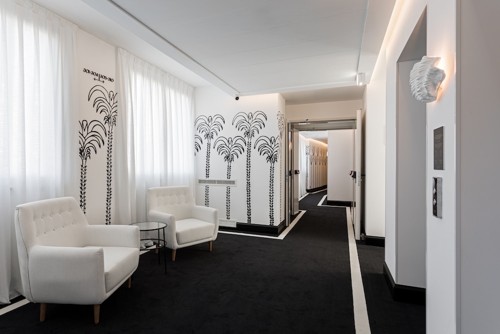 Room Mate Collection Filippo, Rome-Fontana di Trevi — Hotel rooms in Rome, Lazio