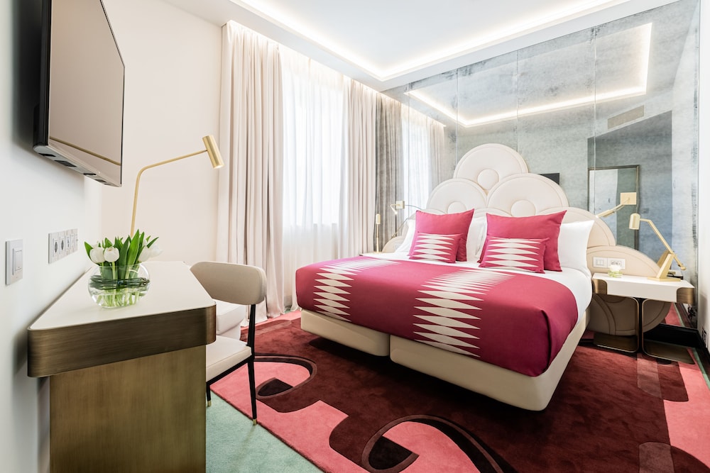 Room Mate Collection Filippo, Rome-Fontana di Trevi — Hotel rooms in Rome, Lazio