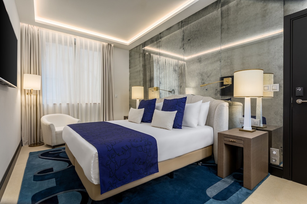 Room Mate Collection Filippo, Rome-Fontana di Trevi — Hotel rooms in Rome, Lazio