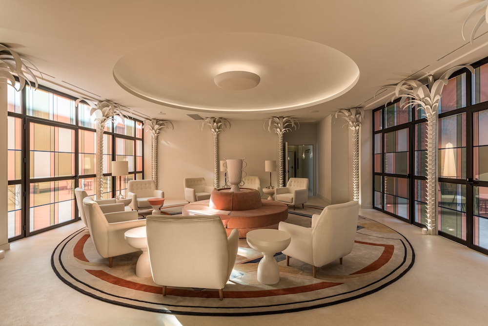 Room Mate Collection Filippo, Rome-Fontana di Trevi — Hotel building in Rome, Lazio