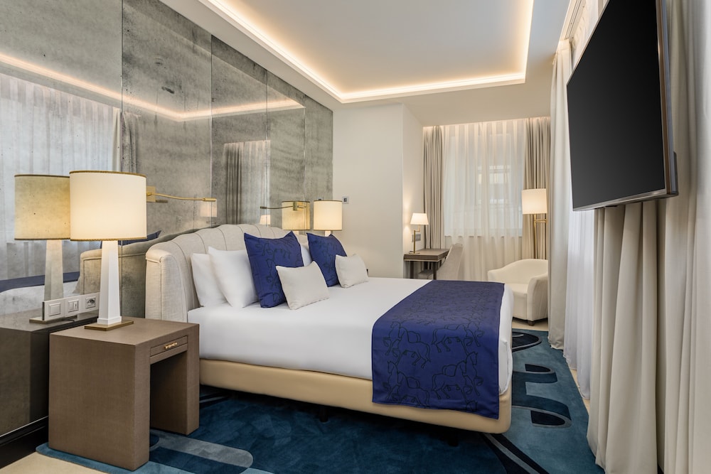 Room Mate Collection Filippo, Rome-Fontana di Trevi — Hotel rooms in Rome, Lazio