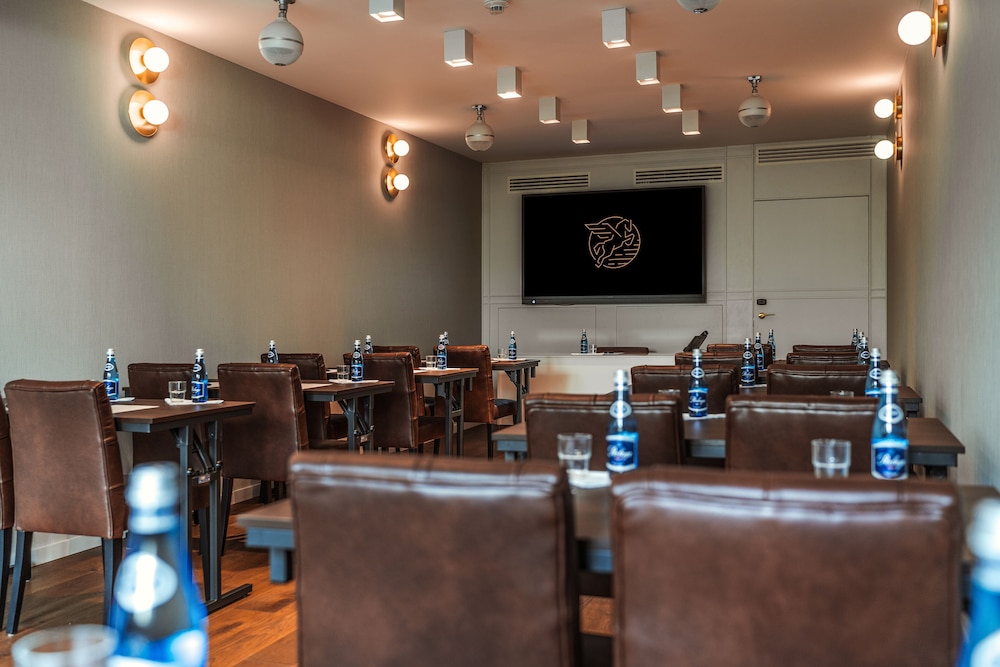 Hotel Ferreus Modern Art Deco — Restaurant & bars in Krakow, Lesser Poland