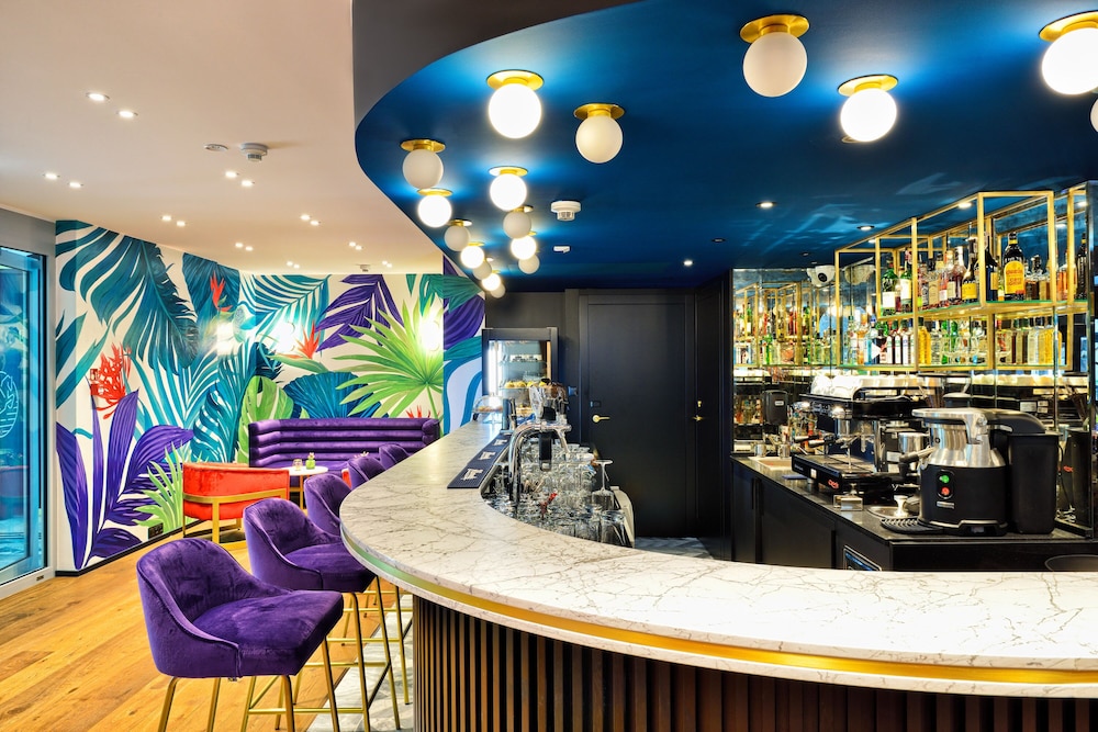 Hotel Ferreus Modern Art Deco — Restaurant & bars in Krakow, Lesser Poland