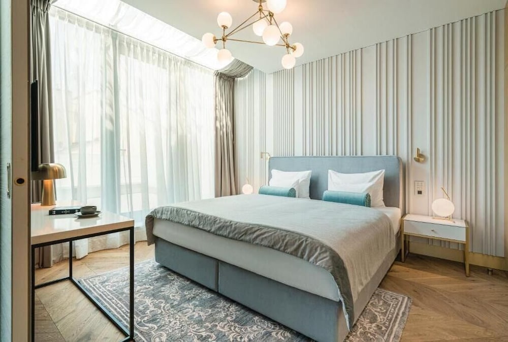 Hotel Ferreus Modern Art Deco — Hotel rooms in Krakow, Lesser Poland