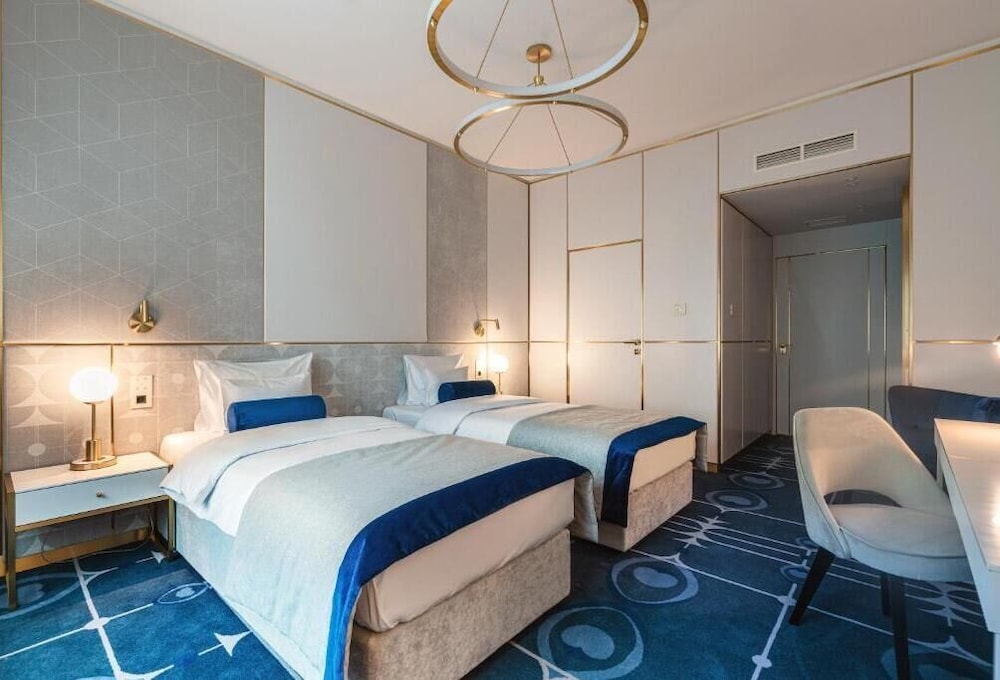 Hotel Ferreus Modern Art Deco — Hotel rooms in Krakow, Lesser Poland