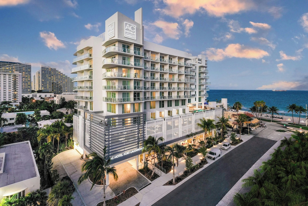 AC Hotel by Marriott Fort Lauderdale Beach — Hotel building in Fort Lauderdale, Florida