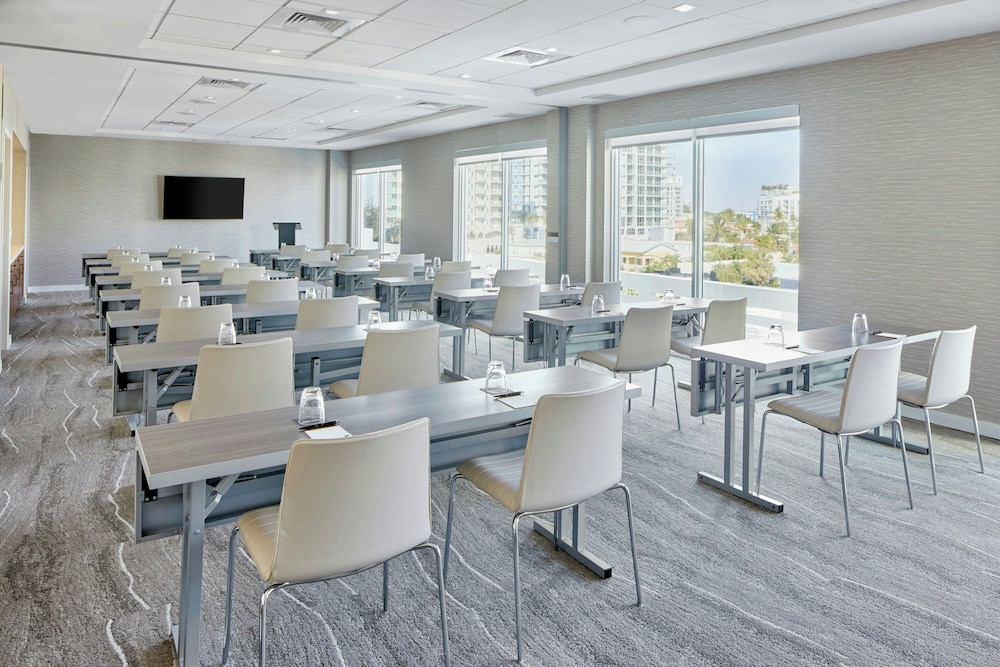 AC Hotel by Marriott Fort Lauderdale Beach — Hotel building in Fort Lauderdale, Florida
