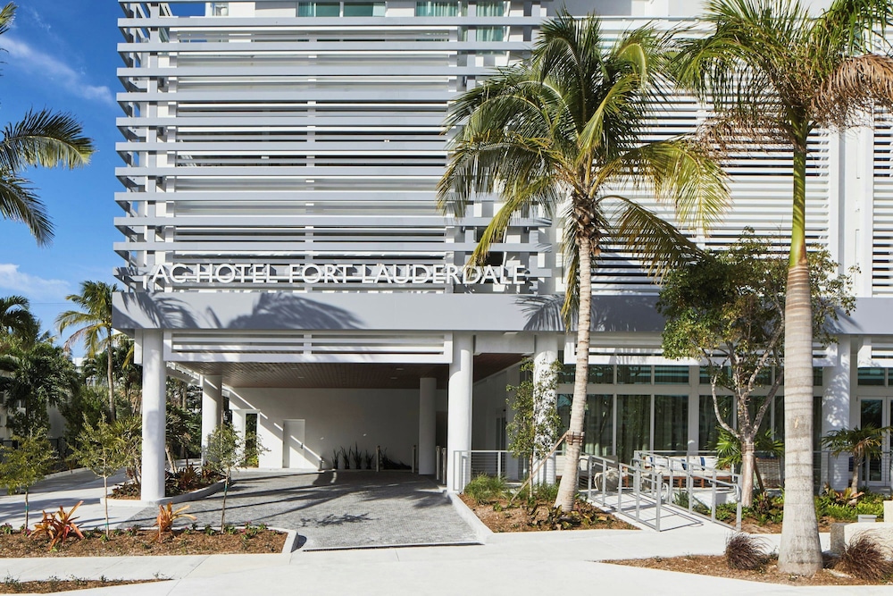 AC Hotel by Marriott Fort Lauderdale Beach — Hotel building in Fort Lauderdale, Florida