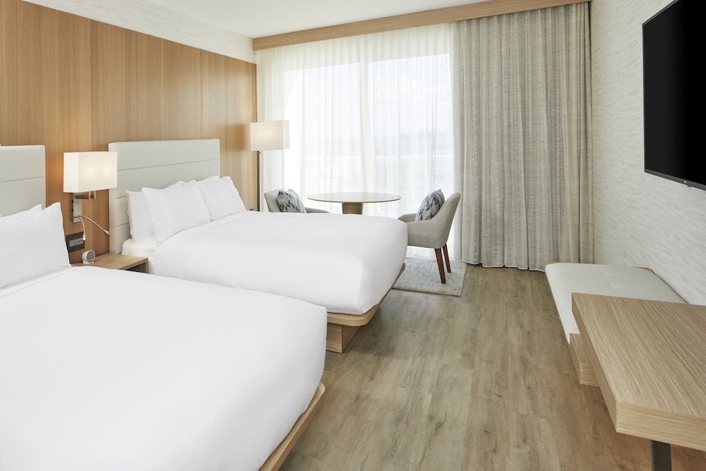 AC Hotel by Marriott Fort Lauderdale Beach — Hotel rooms in Fort Lauderdale, Florida