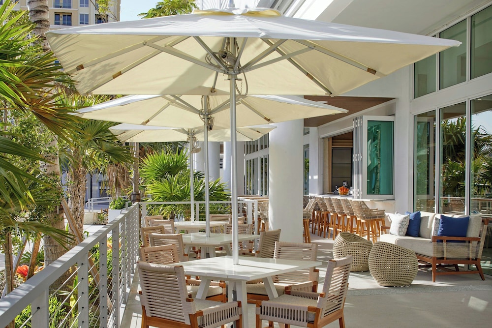 AC Hotel by Marriott Fort Lauderdale Beach — Restaurant & bars in Fort Lauderdale, Florida