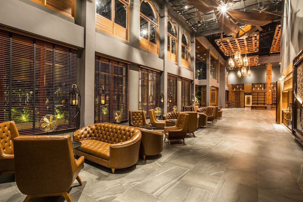 Aurico Kata Resort & Spa — Hotel building in Karon, Phuket Province