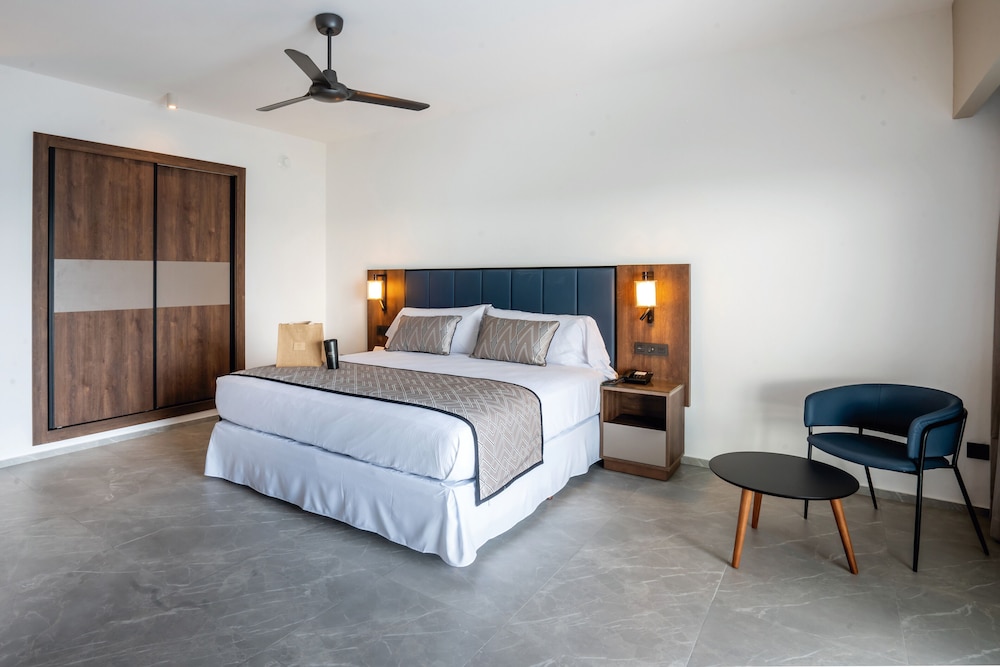 Hotel Riu Palace Kukulkan - Adults Only - All Inclusive — Hotel rooms in Cancun, Quintana Roo