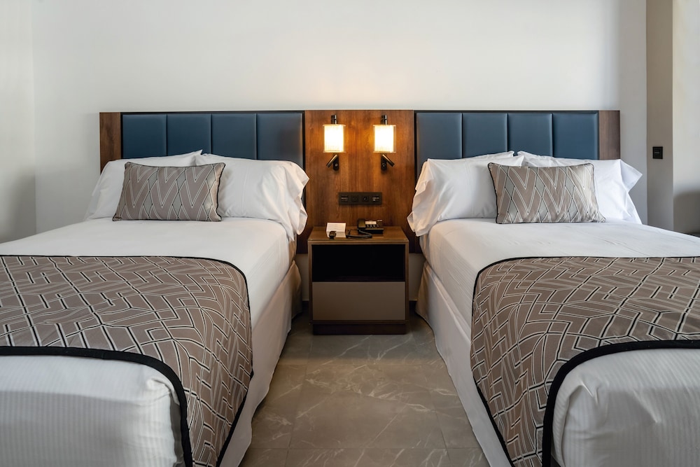 Hotel Riu Palace Kukulkan - Adults Only - All Inclusive — Hotel rooms in Cancun, Quintana Roo