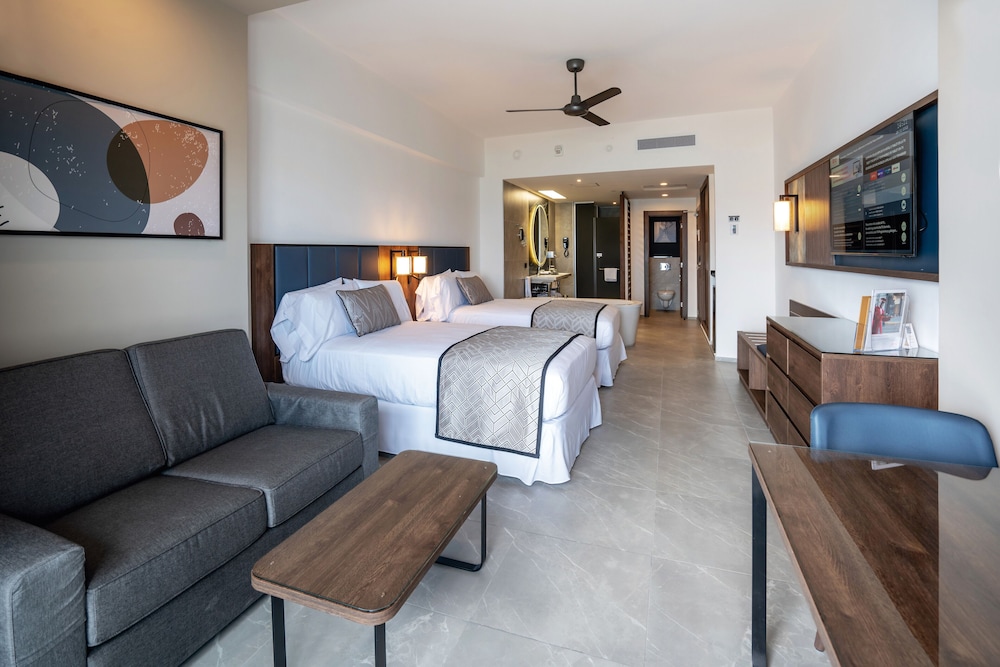 Hotel Riu Palace Kukulkan - Adults Only - All Inclusive — Hotel rooms in Cancun, Quintana Roo