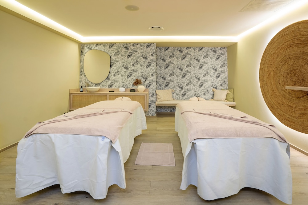 Hotel Riu Palace Kukulkan - Adults Only - All Inclusive — Hotel rooms in Cancun, Quintana Roo