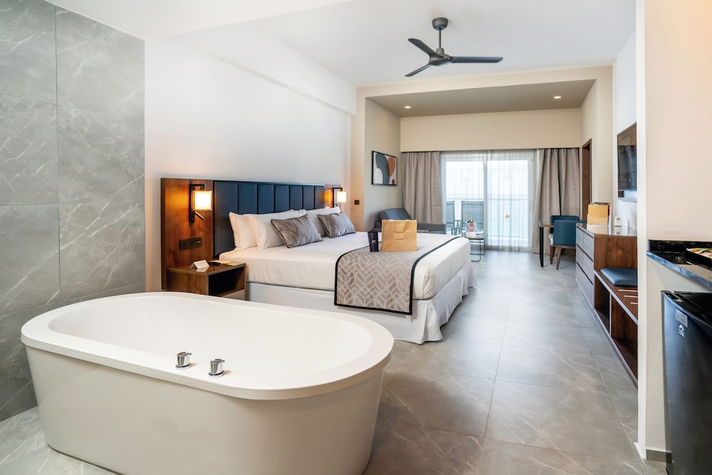 Hotel Riu Palace Kukulkan - Adults Only - All Inclusive — Hotel rooms in Cancun, Quintana Roo