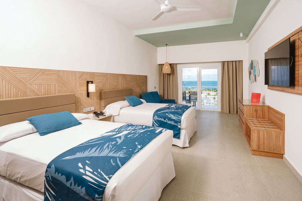 Hotel Riu Latino - Adults Only - All Inclusive — Hotel rooms in Playa Mujeres, Quintana Roo