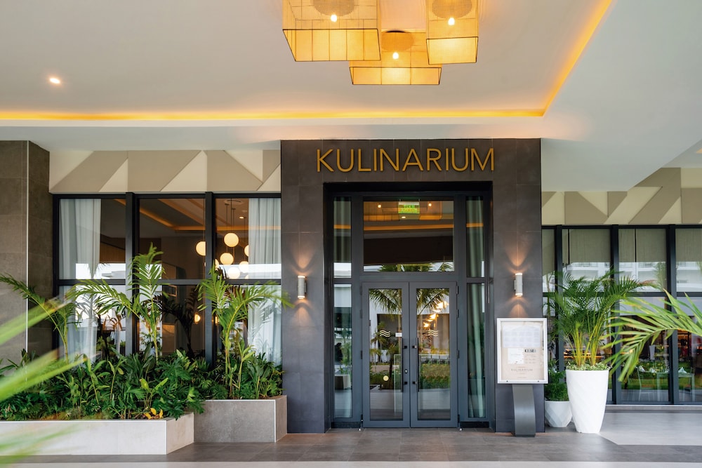 Hotel Riu Latino - Adults Only - All Inclusive — Restaurant & bars in Playa Mujeres, Quintana Roo
